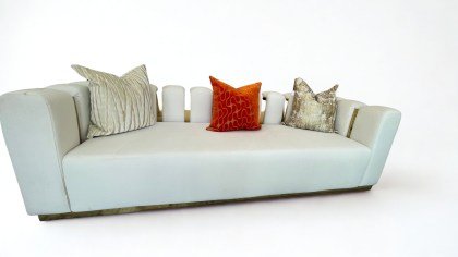 white background khaleesie 1